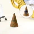 Porte-bague en pierre de cristal naturelle pour l'affichage de bijoux et rangement. - Unakite