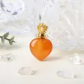 Pendentif flacon de parfum cœur en cristal orange, breloque couronne bijou doré. - Agate Rouge-Or