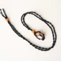 Collana con pendente in pietra burattata di cristallo corda nera intrecciata perle legno regolabili - Dente di Cristallo Giallo + Tasca in Rete Nera