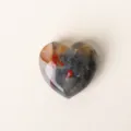 Natürlicher Kristall Herzförmiger Stein 3cm Mineral Quarz Tasche Exemplar Dekoration. - Afrikanischer Blutstein / 30x30x15mm