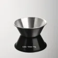 Gros plan d'un petit bol à sauce en acier inoxydable, résistant et parfait pour un usage quotidien. - Petit (6.3*2.5cm) / 1.5oz
