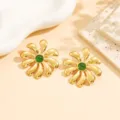 Jolies boucles d'oreilles de fleur dorée avec pierre verte pour femmes et filles style chic. - Boucles d'Oreilles (E01260) / Agate Verte (E01260)