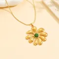 Élégant collier pendentif fleur en acier inoxydable plaqué or 18K avec une belle pierre verte. - Collier (D00042) / Malachite (D00042)