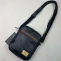 Borsa a tracolla verticale nera da uomo in pelle PU borsa casual con striscia marrone - 5 Pollici / Nero