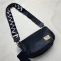 Borsa a tracolla nera da uomo donna borsa a spalla casual con cinturino largo e logo. - Nero (8)