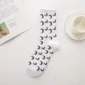 Damen weiße lange Socken mit schwarzem Halbmond Muster modische Baumwolle Socke - Einheitsgröße / Weiß Mond