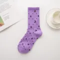 Damen lila lange Socken mit süßen schwarzen Stern- und Mondmustern, stylische Freizeitsocken. - Einheitsgröße / Lila Stern Mond