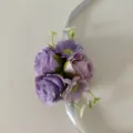 Corsage de pulsera de flor artificial de color morado claro para boda dama de honor - Estilo A / Violeta Claro