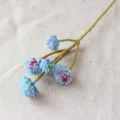 Primo piano di un ramo di fiori di succulente artificiali a 6 teste per micro paesaggio fai-da-te. - Blu