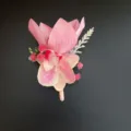 Flor de ojal de orquídea artificial boda novio solapa rosa detalle de traje elegante - Botonier 081-2