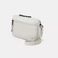 Sac bandoulière gris compact pour passeport avec poche avant zippée et sangle élégante. - Blanc Grisâtre