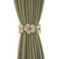 Embrasse de rideau en coton motif fleur style minimaliste moderne pour décoration de fenêtres - Forme à trois fleurs / Blanc Cassé