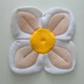 Tappetino da Bagno Morbido per neonati Cuscino di Sicurezza a Forma di Fiore Trifoglio - Bordo Bianco Foglia Kaki con Fibbia