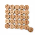 26pcs 15mm perles de bois alphabet DIY perles rondes en bois naturel pour loisirs - Lettres A-Z (Gravé Simple Face) / 26 Pièces/Paquet