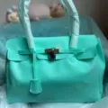 Stylish mint green PVC jelly shoulder bag, classic Kelly style large capacity tote handbag. - Mint Green Medium Size
