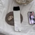Cotton split-toe tabi mid-calf socks for women, color-block Japanese style toe socks. - One Size / White