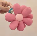 Molla per capelli a fiore in tessuto rosa elegante grande fermaglio donna dettaglio - Rosa
