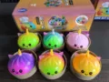 Regenbogen squishy brötchen langsam steigend dekompressionsspielzeug mit korb design. - Einhorn Brötchen Regenbogen Bemalt Blind Box / 1 Stück