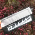Estuche de malla con diseño de piano creativo, bolsa de papelería negra y blanca para estudiantes. - Negro