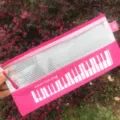Estuche de malla rosa con patrón de teclado de piano, bonita bolsa de papelería A5 para estudiantes. - Rosa