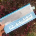 Estuche de lapices de malla con patron de piano creativo para estudiantes y escuela - Azul claro
