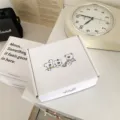 White mailing box for photocards cute cartoon paper gift box packaging 18.5x16x6cm - Bear Print / 18.5x16x6cm
