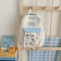 Sommerlicher frischer Studentenrucksack mit praktischem Sichtfenster und Plüschdesign. - Mit Anhänger / S / Weiß