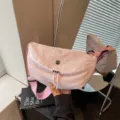 Damen einfarbige rosa Umhängetasche lässige Schultertasche stilvolle Freizeittasche für Alltag - Rosa