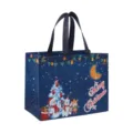 Vue détaillée du sac de shopping de Noël en non-tissé épais avec des graphiques de bonhomme de neige. - Poignée Noire Fond Bleu Père Noël Bonhomme de Neige (Christmas B10)
