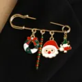 Weihnachten Sicherheitsnadel Brosche mit süssen Weihnachtsmann Kranz Baum Anhänger. - Weihnachtsmann-Kranz-Stil (2772) / KC Gold