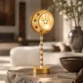 Luce notturna a LED a forma di mezzaluna in legno dorato con decoro di stelle per atmosfera. - Oro Stile B