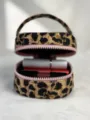 Modische Kosmetiktasche mit Leo-Muster, tragbare Make-up-Aufbewahrungbox mit Reißverschluss. - Leopardenmuster - Kleine Quadratische Make-up-Box