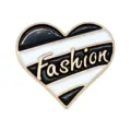 Colgante de zapato de metal con corazón en blanco y negro letras Fashion doradas chic. - Corazón con letra / Negro y Blanco