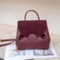 Sac a main en cuir bordeaux, elegant et polyvalent sac bandouliere pour femme tendance. - Cerise Noire