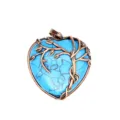 Close-up detail van vintage bronzen boomtak omwikkelde hart turquoise hanger ketting. - Blauw Turkoois