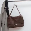 Borsa a Tracolla in Scamosciato Marrone Grande Capacità Borsa Casual da Donna Tote - Stile Classico / Taglia L / Caffè