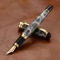 Stylo-plume classique en marbre avec garniture dorée et plume élégante pour l'écriture quotidienne. - Gris Fantôme