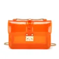 Modische orangefarbene transparente PVC Umhängetasche mit goldener Kette und Nieten. - 20*13*6 / Transparentes Orange
