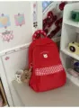 Sac à dos rouge décontracté avec poche à carreaux, patch d'ours et porte-clés chiot en peluche. - Avec Pendentif / L / Rouge