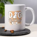 Witte keramische koffiemok met leuke hond mama print, perfect voor kantoor en thuis. - Honden Mama Stijl