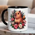 Detailopname van de schattige capibara en bloemenillustratie op de keramische mok. - 301-400ml / Stijl 9