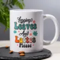 Weiße Keramik Kaffeetasse mit Retro Herbstblatt Muster, ideal für Büro und den täglichen Gebrauch. - Stil 8