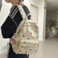 Mochila de lona linda con lunares de colores, gran bolso escolar para uso diario. - Con Colgante / Lunares Blancos