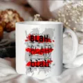 Weisse Keramiktasse mit abstraktem Typografie-Design, perfekt für Büro und den täglichen Gebrauch. - Beschichteter Buchstabe Stil