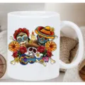 Witte keramische koffiemok met kleurrijk Mexicaans Dag van de Doden schedel en bloemmotief. - Stijl 3