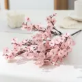 Künstliche Kirschblüten Seidenblumen Zweig für Zuhause Hochzeit Dekor, rosa Blumenarrangement. - Fleischrosa