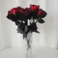 Bouquet di rose in velluto artificiale con vaso in vetro per decorazioni di casa e matrimonio. - Rosa Rossa Bicolore
