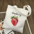 Canvas shopper gedetailleerd overzicht met leuke aquarel aardbeienprint en klassiek. - Aardbei Illustratie Stijl