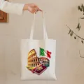 Detailaufnahme der Segeltuchtasche mit italienischem Kolosseum-Druck und Pass-Grafik. - 42cm*35cm / Reisepass Druck