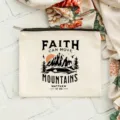 Trousse de maquillage blanche en toile avec motif de montagne, pochette zippée élégante. - Impression Montagne Écriture / 22x16cm / Blanc